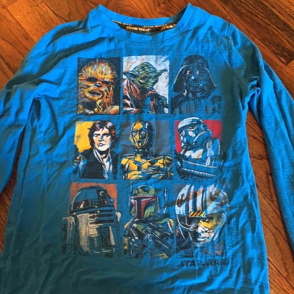 Star Wars bundle! 2 long sleeve shirts and a hoodie - Picture 4 of 4